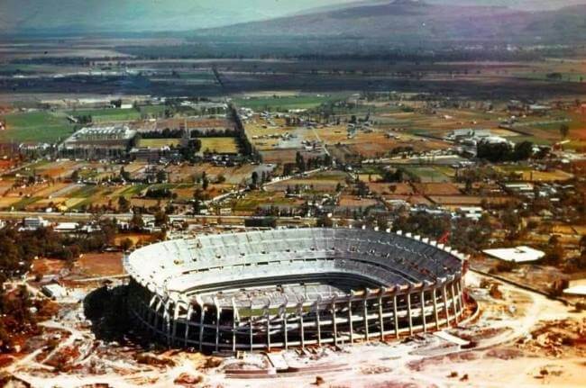 De cómo la piedra se convirtió en estadio: La historia del Estadio Azteca