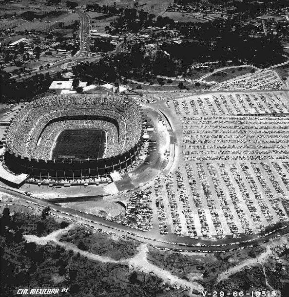 De cómo la piedra se convirtió en estadio: La historia del Estadio Azteca