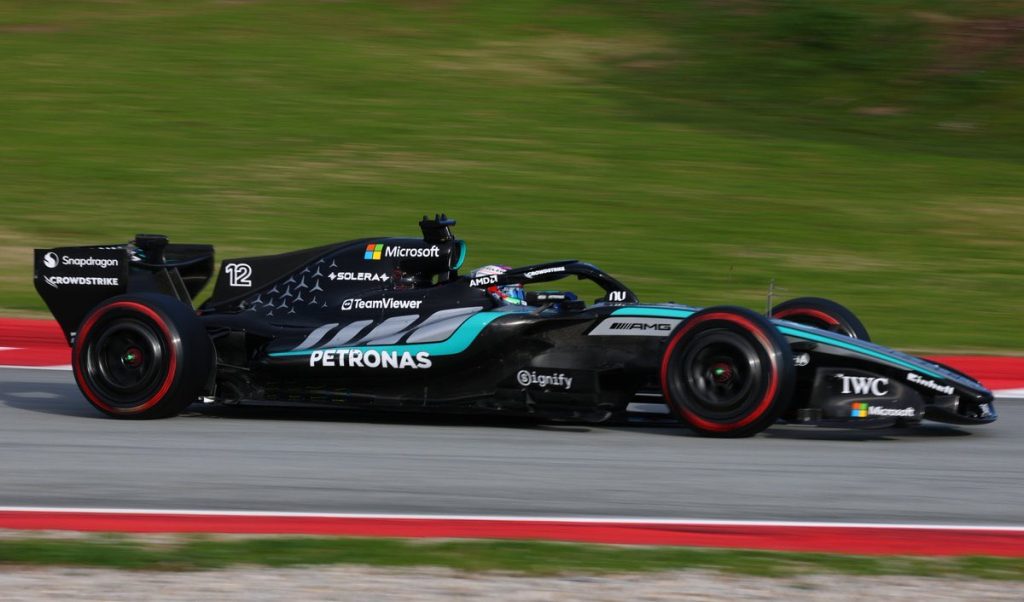 Kimi Antonelli en los test de Barcelona