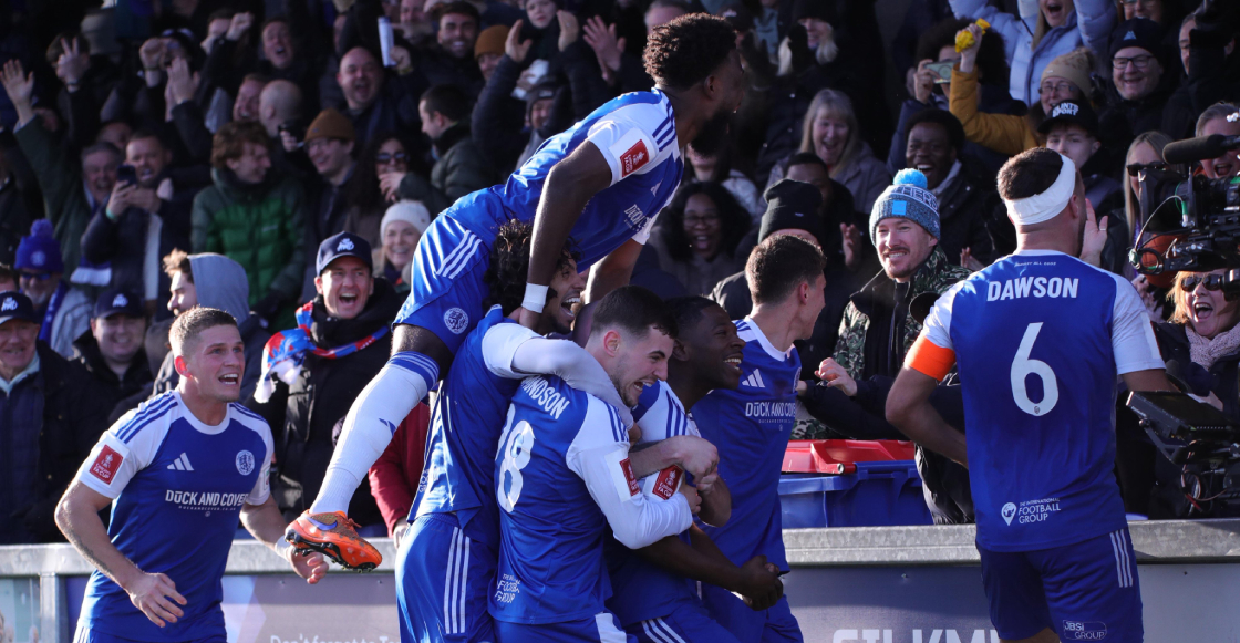 Macclesfield, el equipo "non-league" con 5 años de vida que eliminó al campeón de la FA Cup