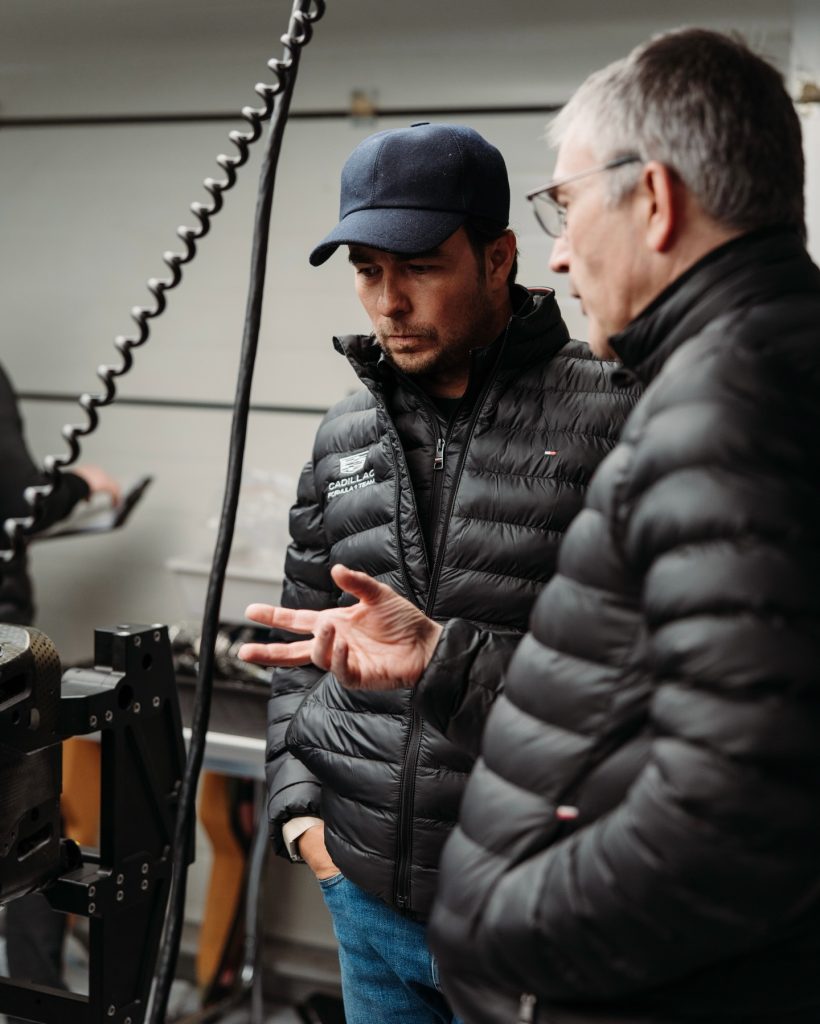 ¿Que tal la chamarrita de Cadillac?