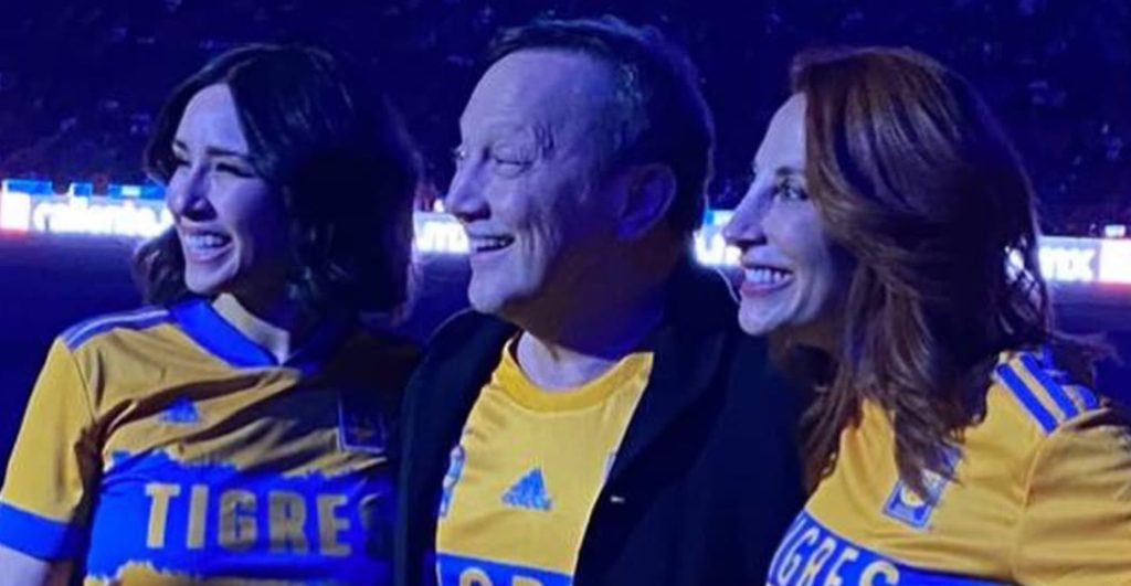 rob-schneide-apoyo-trump-divorcio-mexicana-patricia-maya (1)