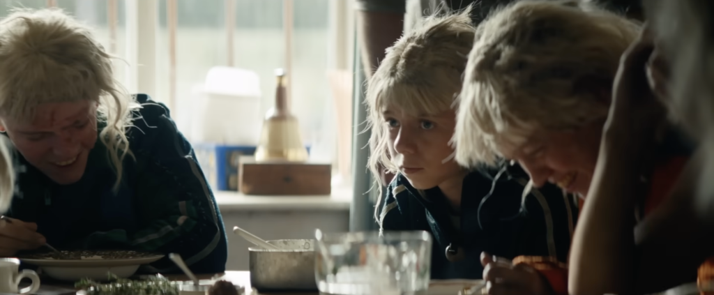 Spike con los Jimmy's en 'El templo de los huesos'