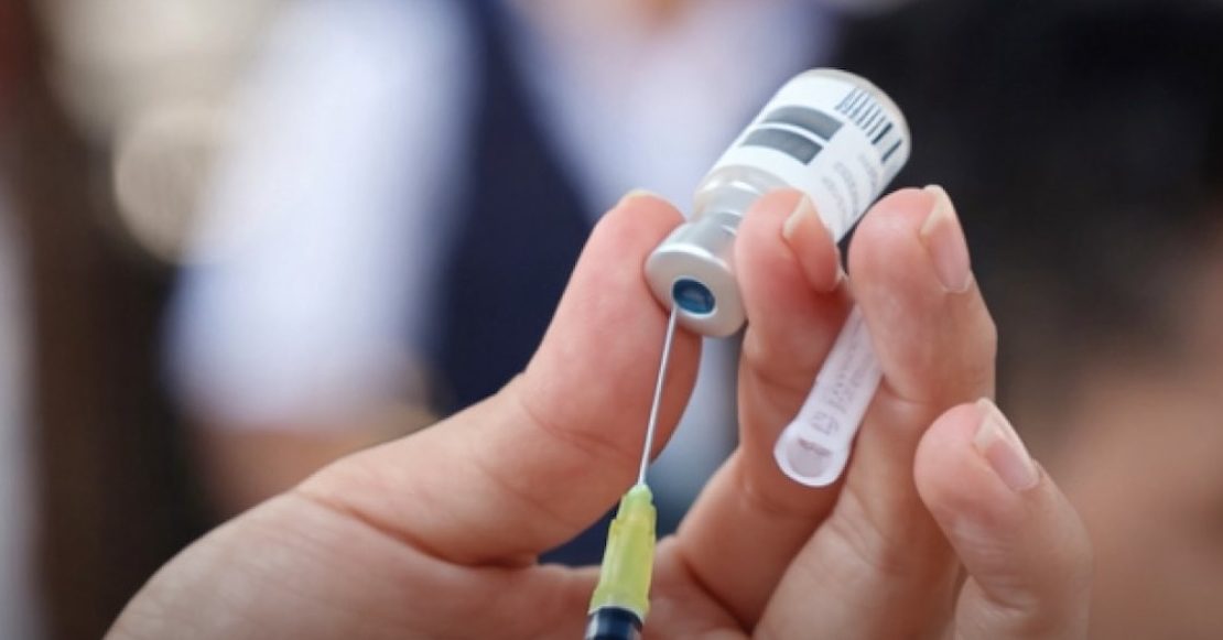 ¿Quiénes deben vacunarse contra el sarampión y qué hacer en caso de un brote?