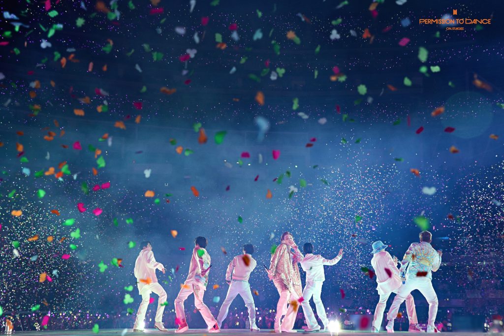 BTS PERMISSION TO DANCE ON STAGE en las Vegas 
