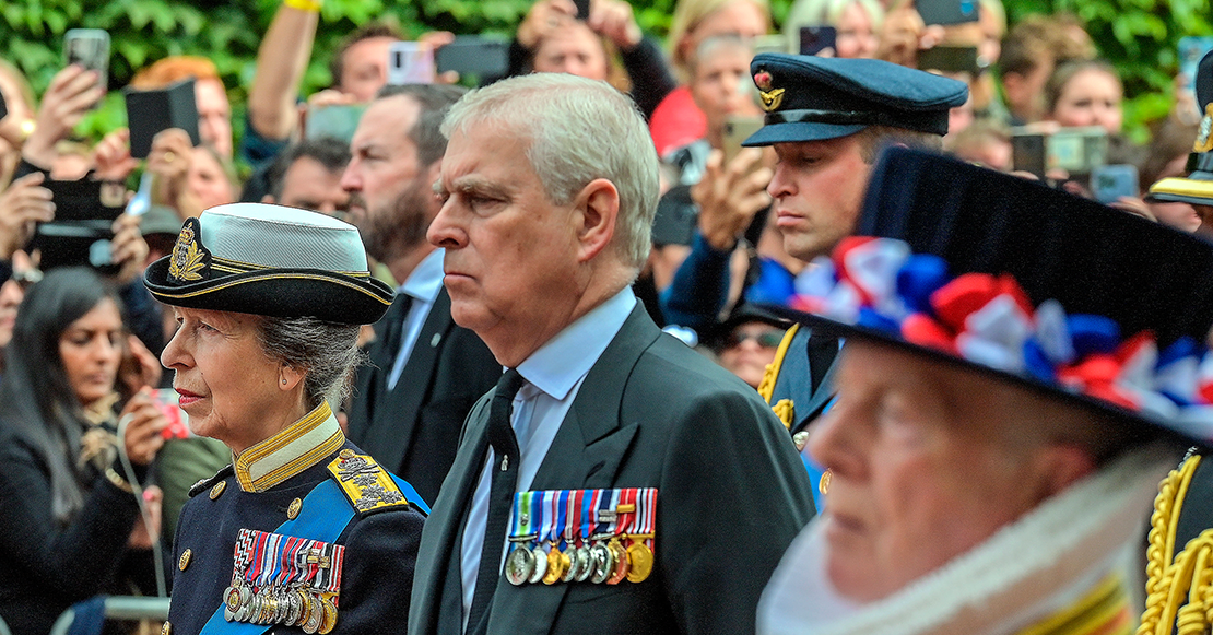 Príncipe Andrés y la princesa Ana durante una ceremonia oficial en Londres en septiembre de 2022