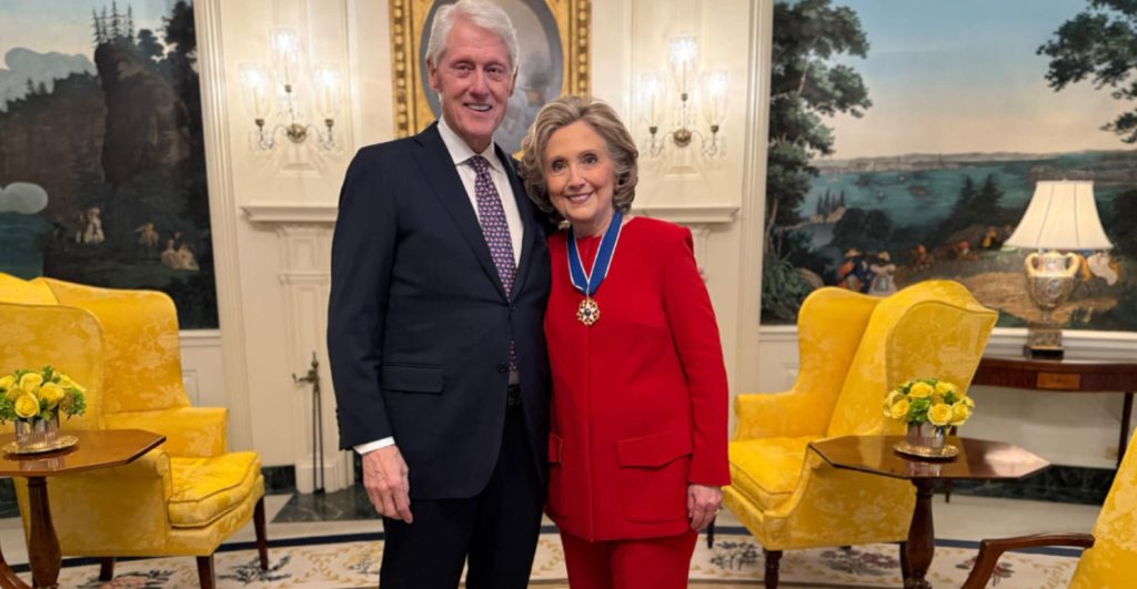 archivos-epstein-hillary-clinton-exige-audiencia-publica-televisada-1