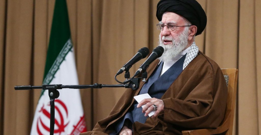 Qué hace un ayatola y por qué es objetivo de Israel y Estados Unidos