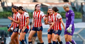 Clásico femenil suspendido
