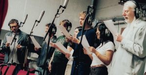 Damon Albarn en grabación de "Flags"