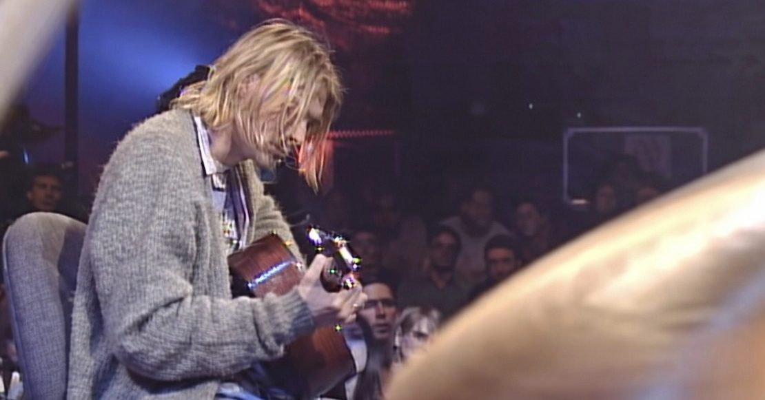 Playera usada por Kurt Cobain se vende en subasta… y puja va en 8,000 dólares
