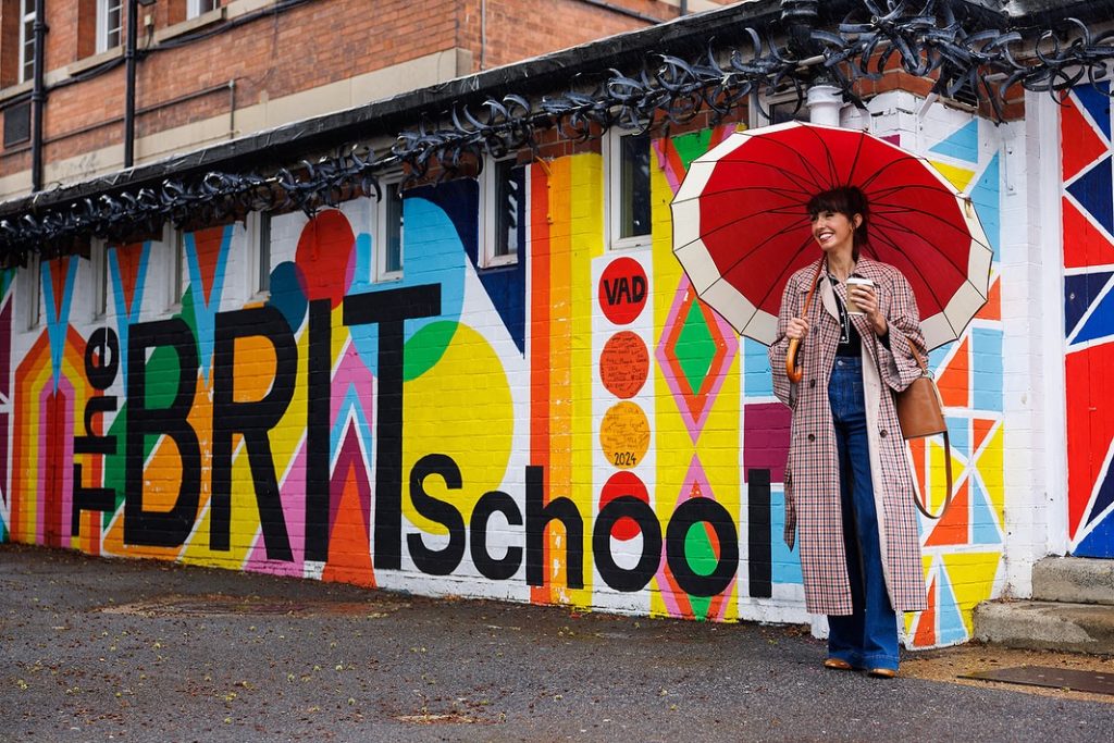 ¿Quién es Olivia Dean? La 'Mejor nuevo artista' de los Grammy 2026 que ya deberías estar escuchando