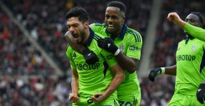 Raúl Jiménez hizo doblete con Fulham en Premier League