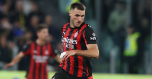 Santiago Giménez listo para volver a entrenar con el Milan