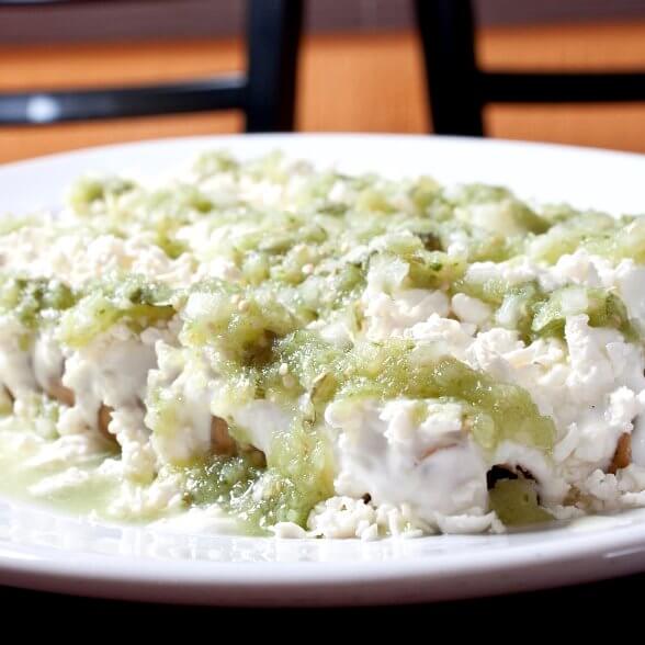 ¿Dónde comer los mejores tacos dorados de la CDMX?