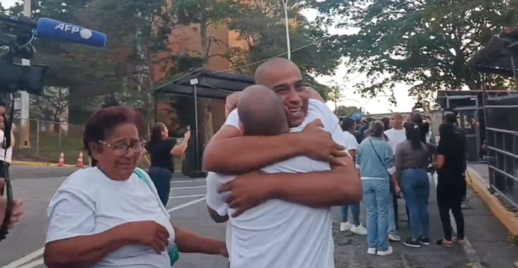 venezuela-libera-presos-politicos-tras-aprobar-ley-amnistia-1