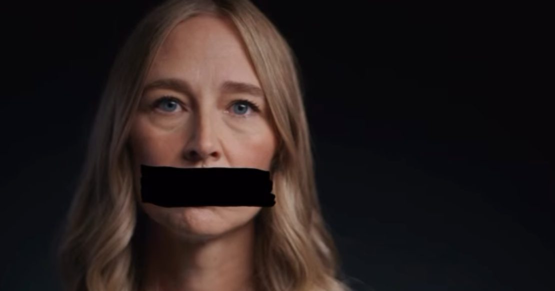 Víctimas de Jeffrey Epstein aprovechan el Super Bowl para lanzar anuncio sobre el caso