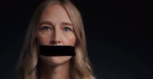 victimas-jeffrey-epstein-aprovechan-super-bowl-lanzar-anuncio-sobre-caso