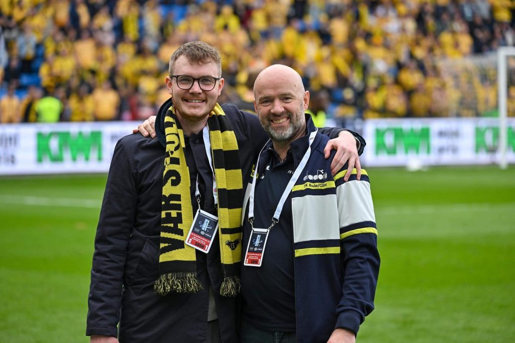 Bjorn Mannsverk (derecha) es coach mental del Bodo