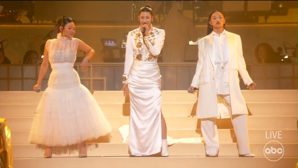 EJAE, Audrey Nunca y REI AMI en el momento musical de Kpop Demon Hunters