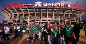 Cual es la capacidad del Estadio Azteca Banorte