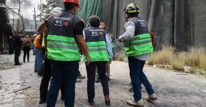 Colapsa edificio en San Antonio Abad; hay 3 personas atrapadas