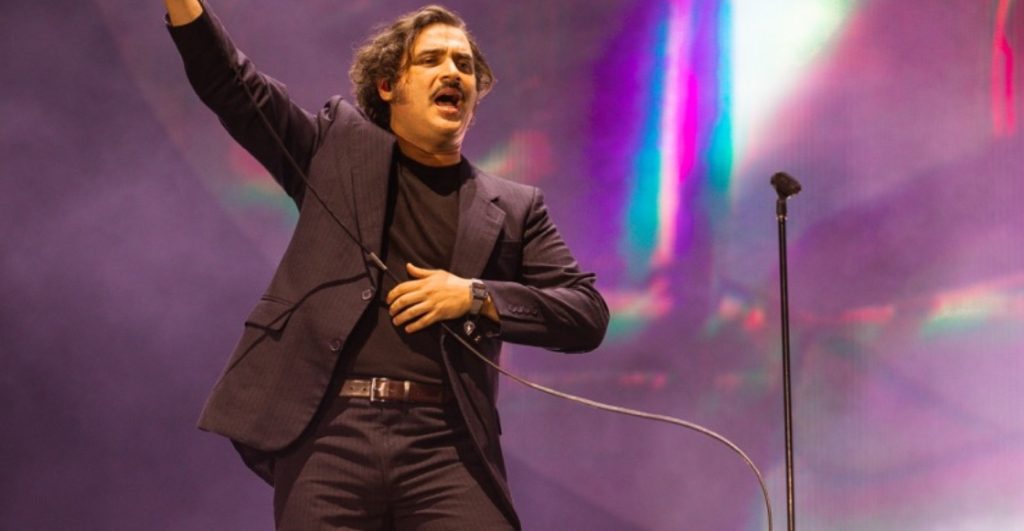 enjambre vive latino 2026