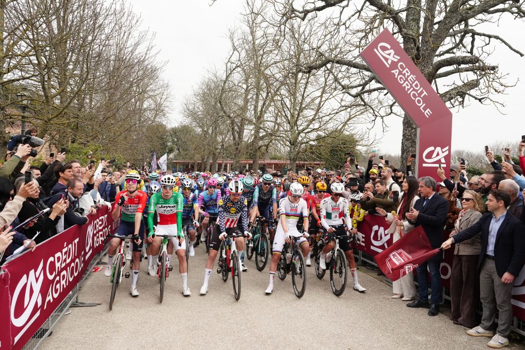 Isaac del Toro en la Strade Bianche