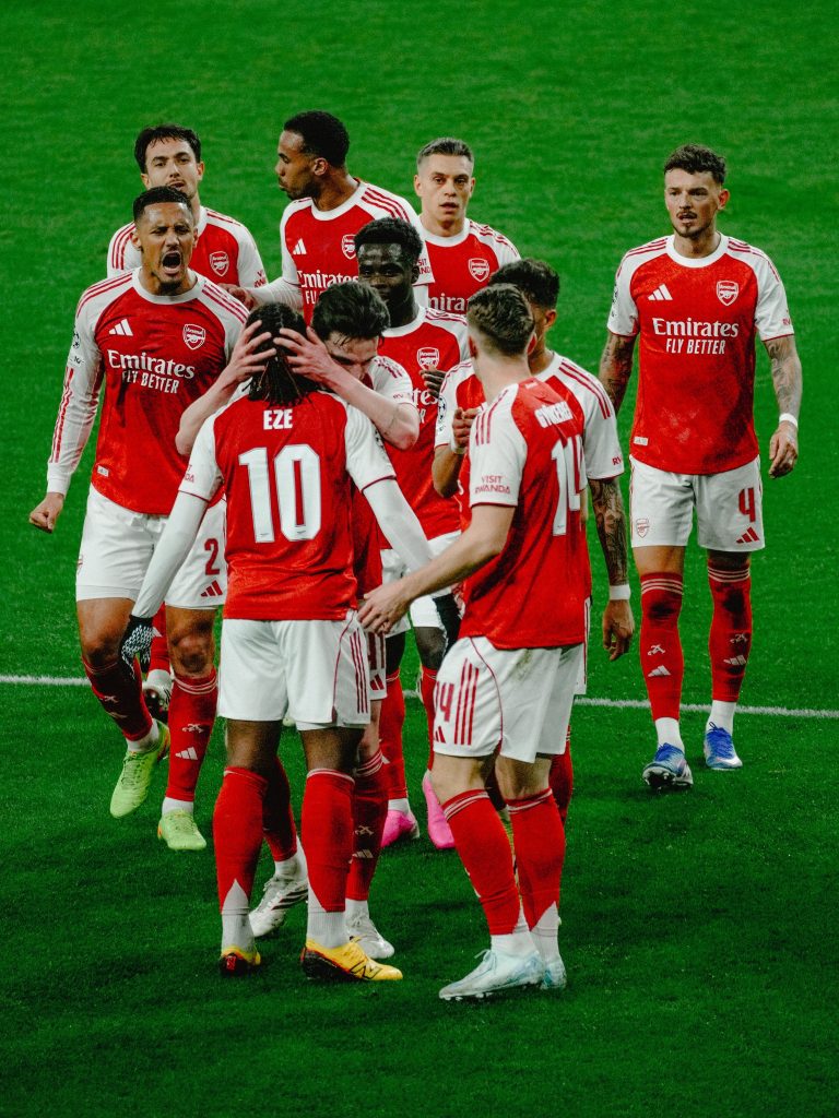 Arsenal es favorito en los tres torneos pendientes