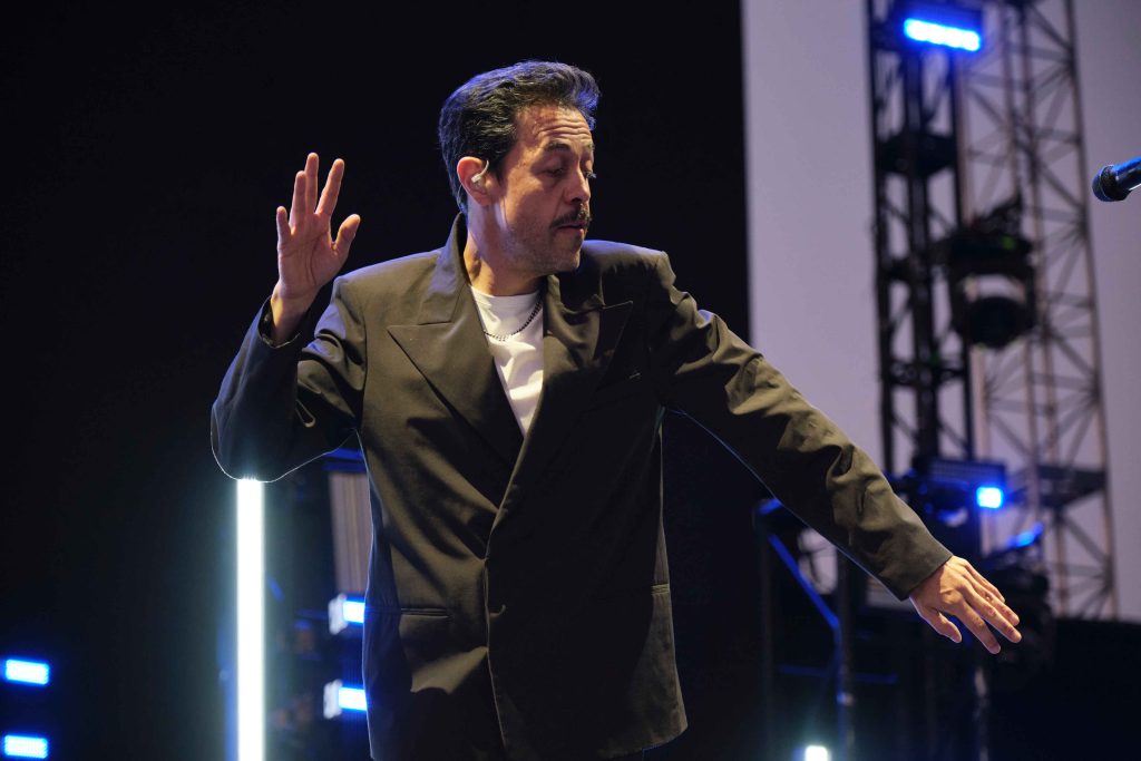 meme-del-real-vive-latino-2025-8