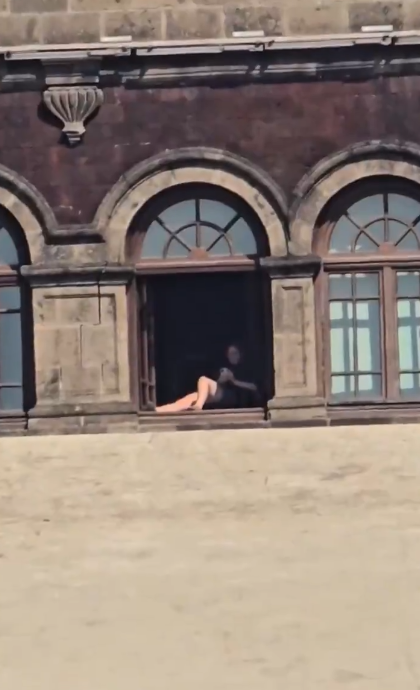Video de mujer ‘tomando el sol’ en Palacio Nacional no es IA