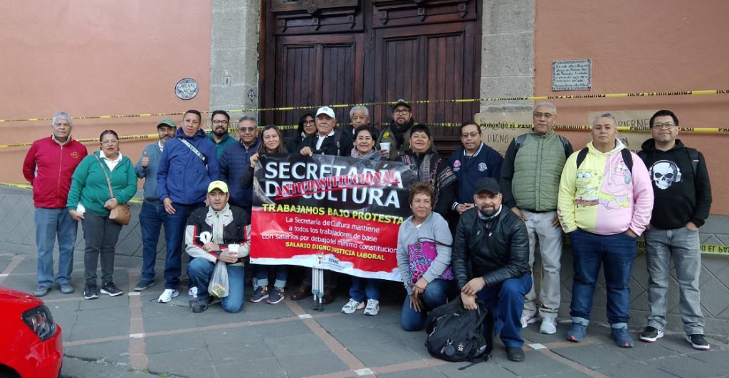 por-que-estan-cerrando-sedes-secretaria-cultura-protesta-salario