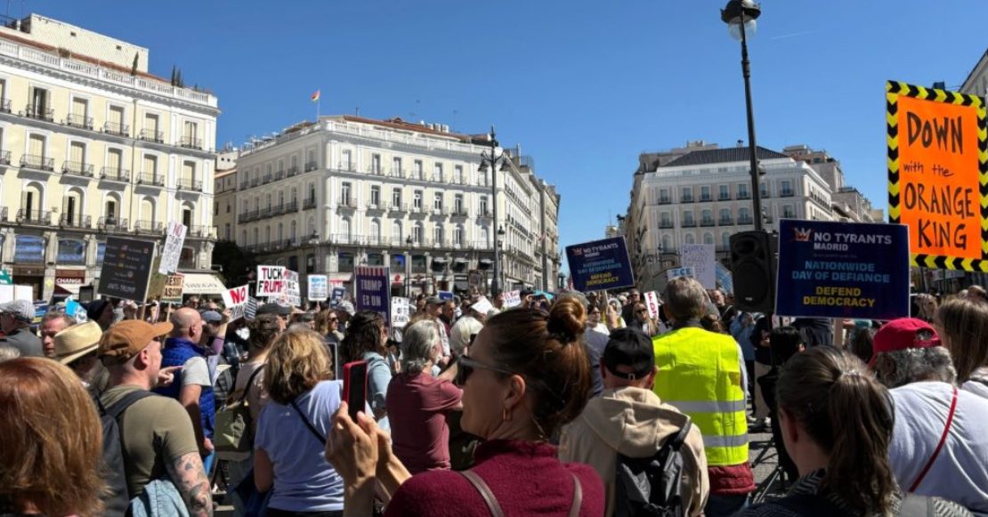 Y a todo esto, ¿por qué las protestas ‘No Kings’ tienen ese nombre?