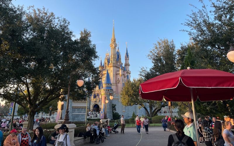 que vale la pena visitar en magic kingdom orlando florida