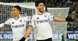 Raúl Jiménez, con Fulham