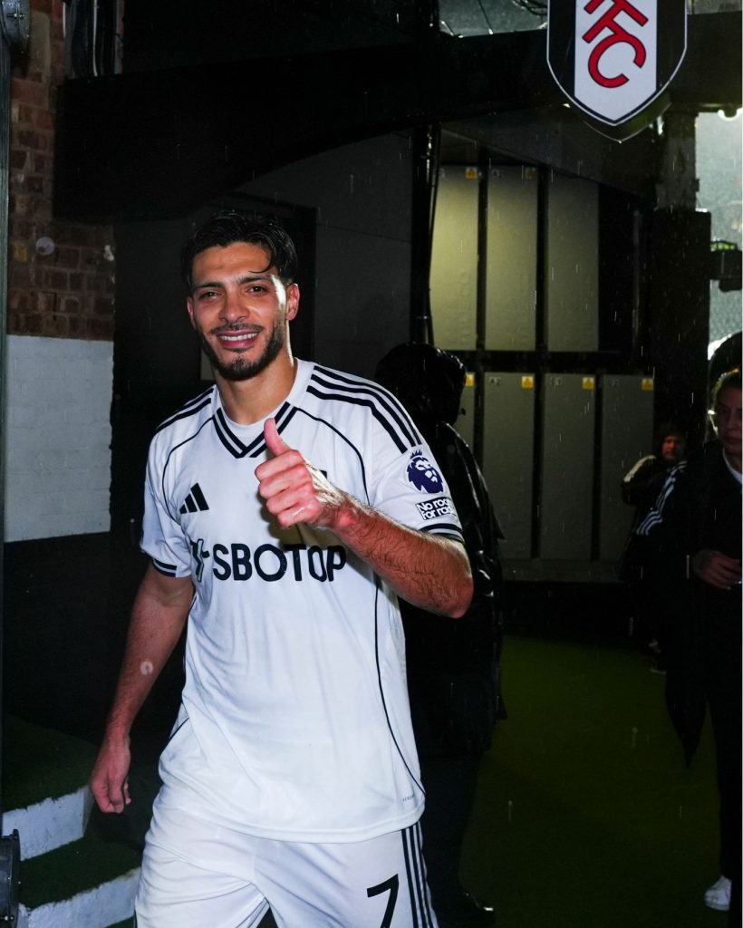 Raúl Jiménez, delantero del Fulham