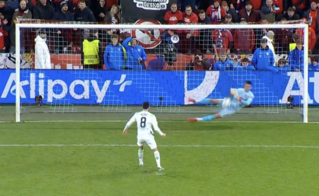 Matěj Kovář atajó dos penales