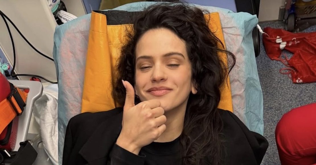 Rosalía detiene concierto en Milán por “grave” intoxicación por comida