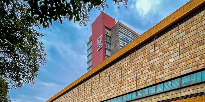 Suprema Corte prohíbe a la UNAM cobrar por un curso necesario para titulación