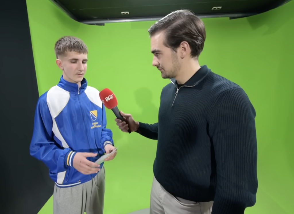 Afan Cizmic, el recogebalones de Bosnia