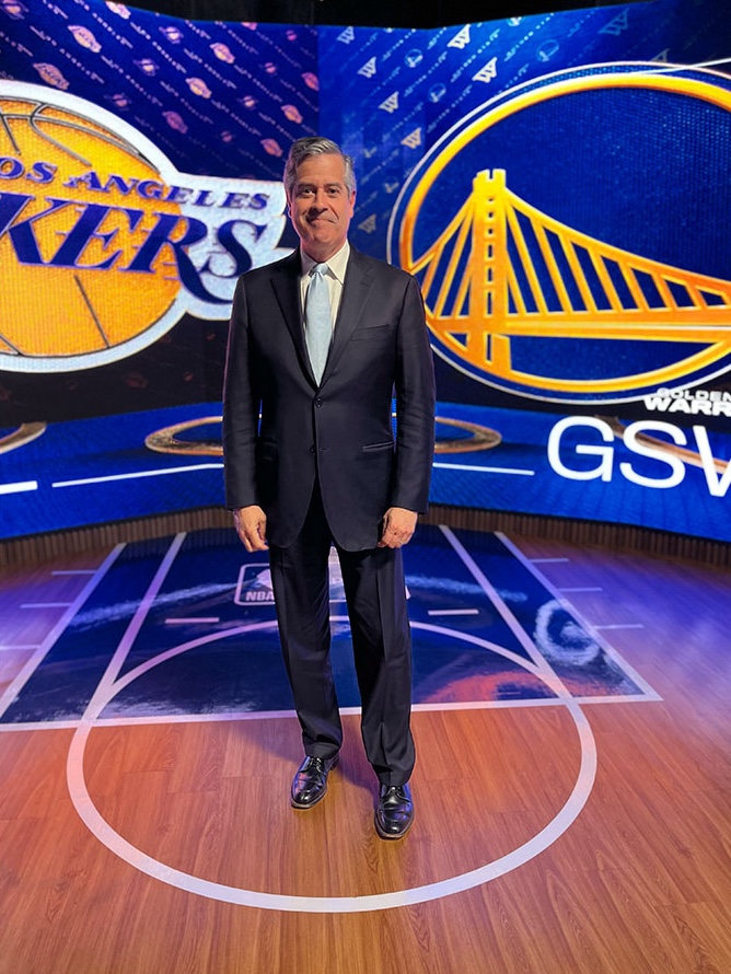 Álvaro Martín narra la NBA en Prime Video