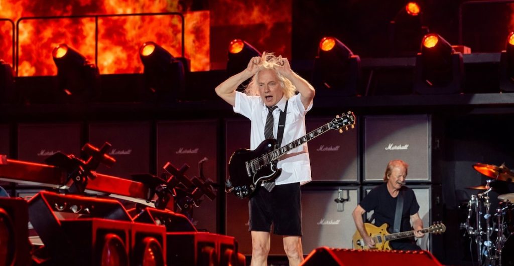 angus young mexico acdc