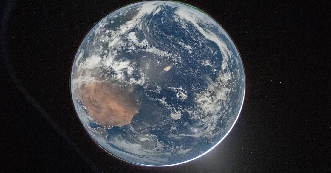 De Artemis II para el mundo: Las increíbles fotos de la Tierra captadas desde el espacio