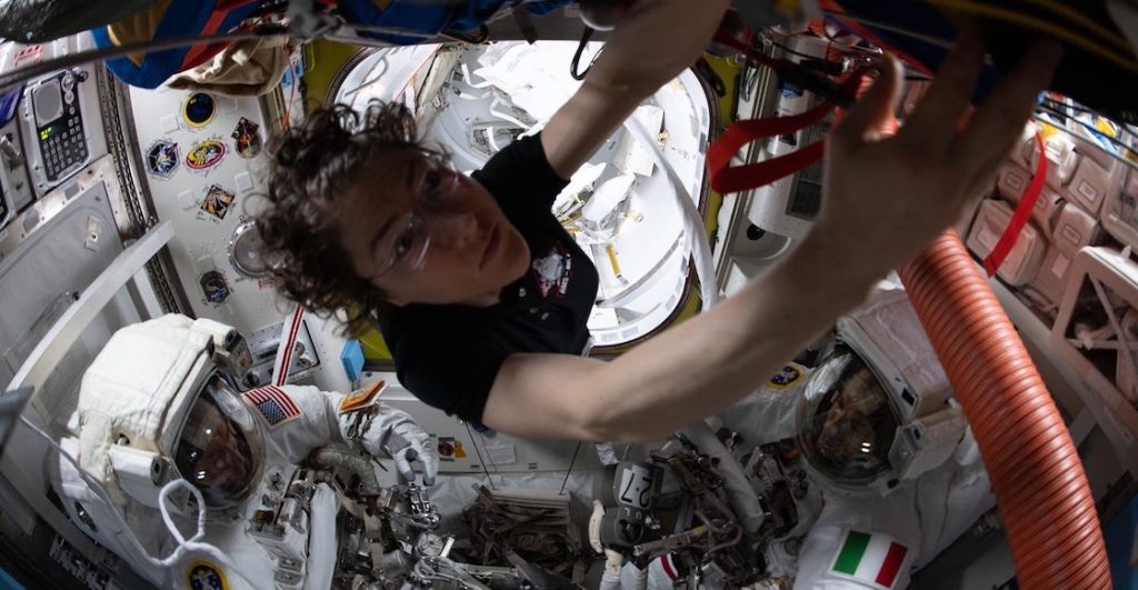 Christina Koch, la primera mujer en viajar a la Luna con Artemis II 