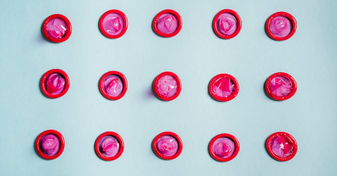 La guerra de Irán no solo ha provocado alza en alimentos, ahora también en los preservativos