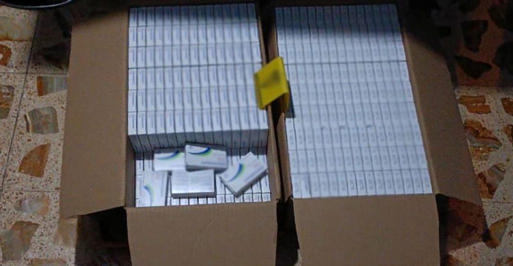 detienen-dos-comerciantes-vacunas-medicamentos-falsos-edomex-1