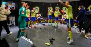 Southampton debe pedir permiso para volver a usar el uniforme amarillo en la FA Cup