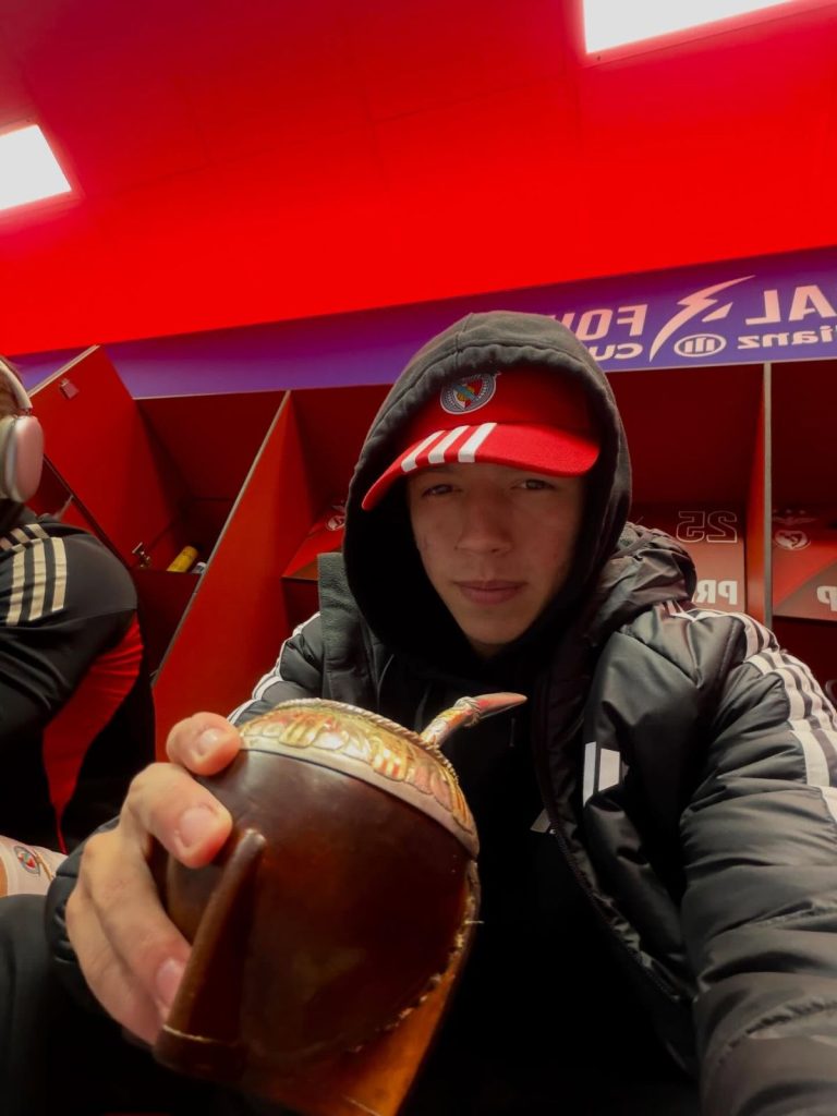 Gianluca Prestianni, suspendido 6 partidos pero no por racismo