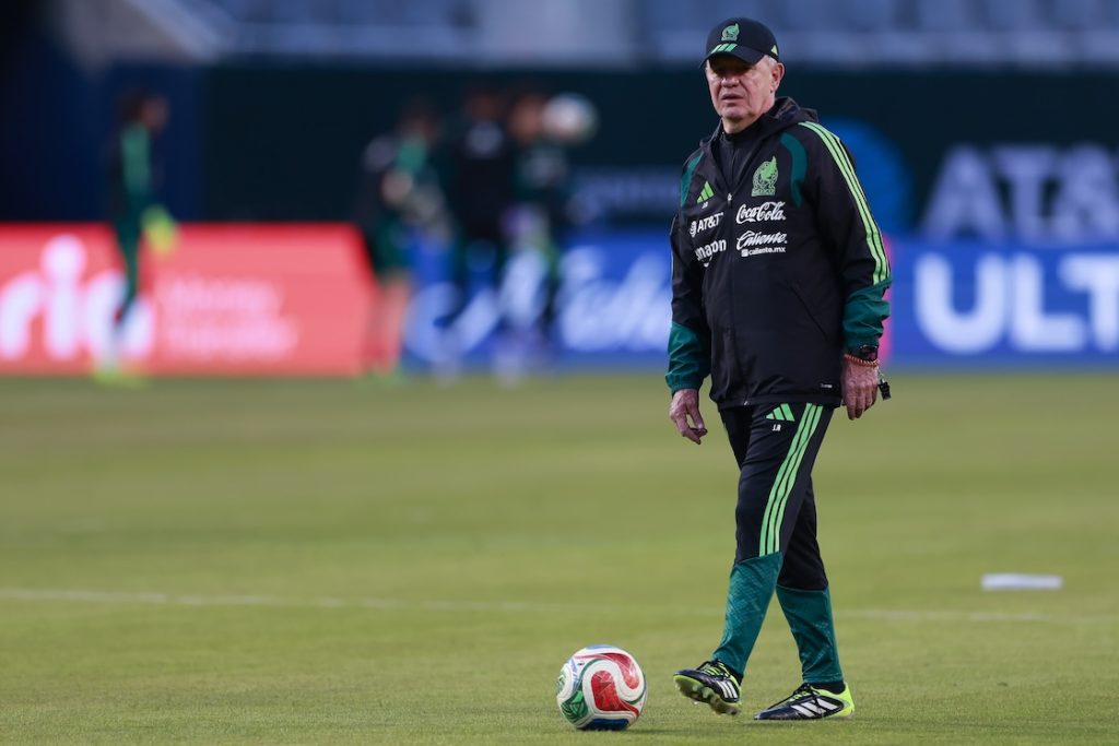 Javier Aguirre DT de México