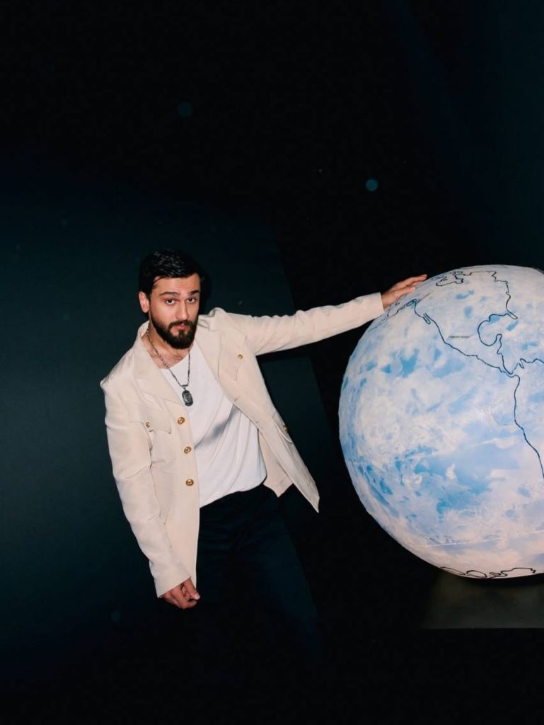 Jony, el cantautor de las canción de las frutinovelas